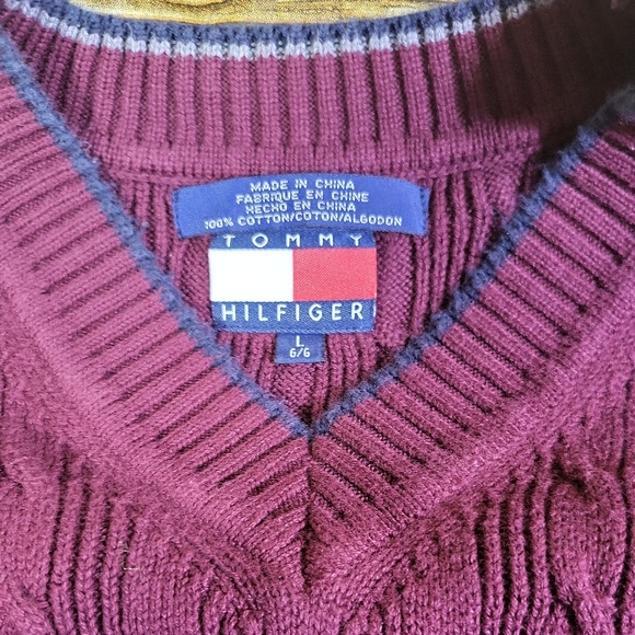 Tommy Hilfiger v-neck sweater - Picture 2 of 4